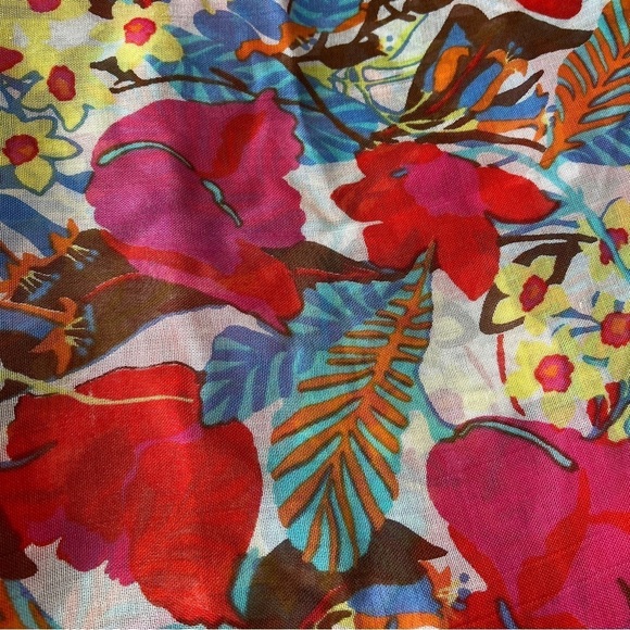 J MCLAUGHLIN GISELLE SCARF 50X50 FRINGE DRAPE FLORAL ARTSTY CHIC MODAL SILK - Picture 9 of 12